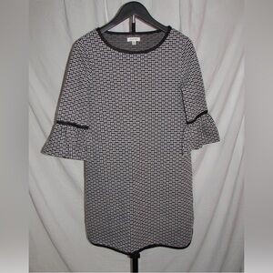 Max Studio Black and White Patterned dress